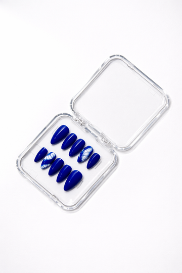 Royal blue press-on nail