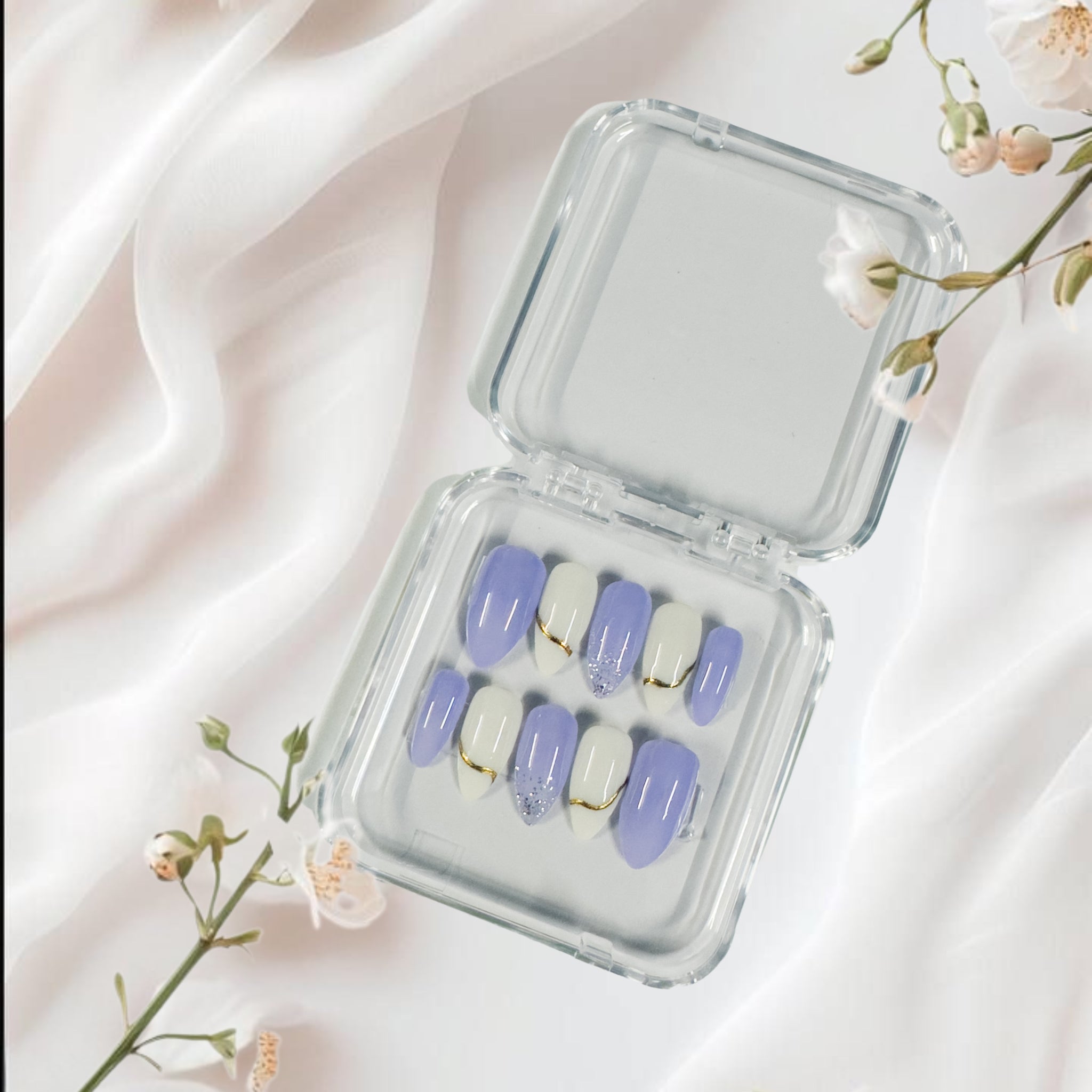 Lavender Luxe Press-On Nails – Glitter & Gold Accent Set