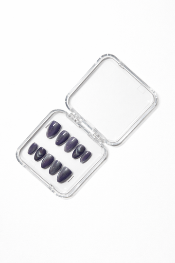 Smoky violet press-on nail