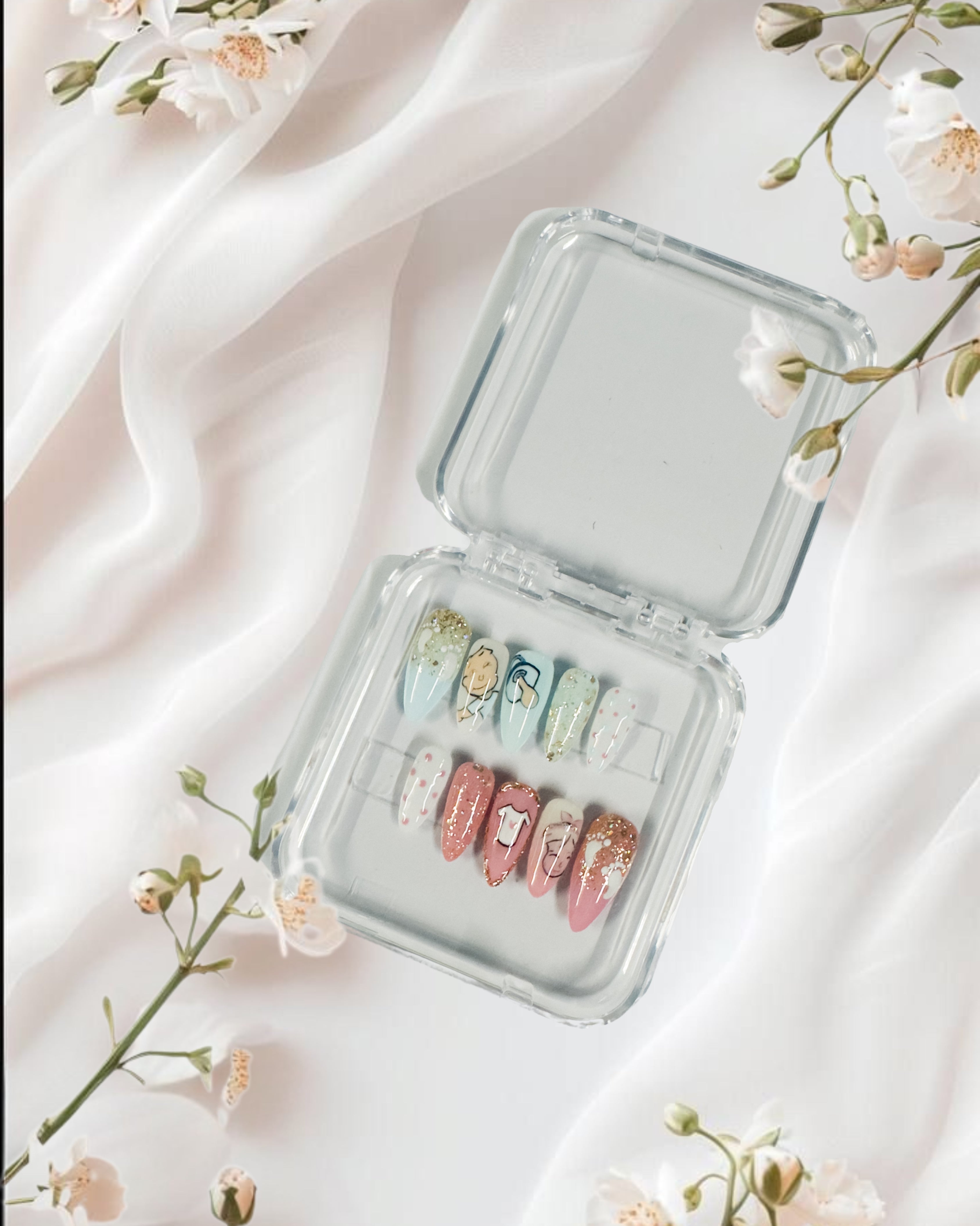 Pastel Art & Glitter Press-On Nails – Abstract Faces & Gold Accents