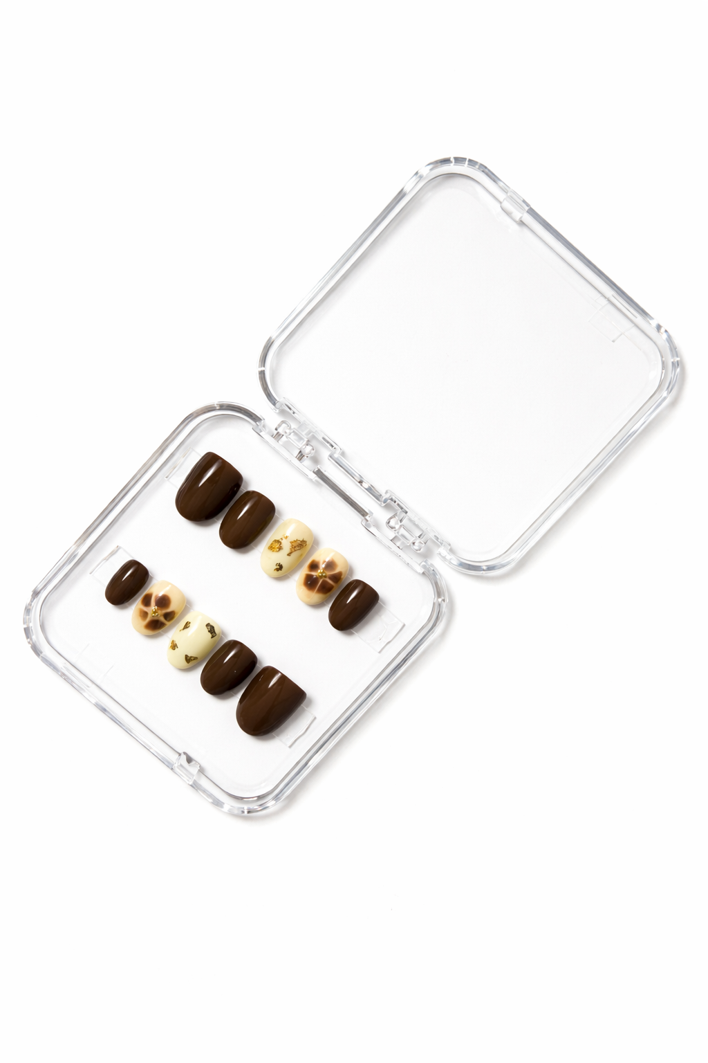 Chocolate-brown & cream press-on nail set with gold accents 🤎✨