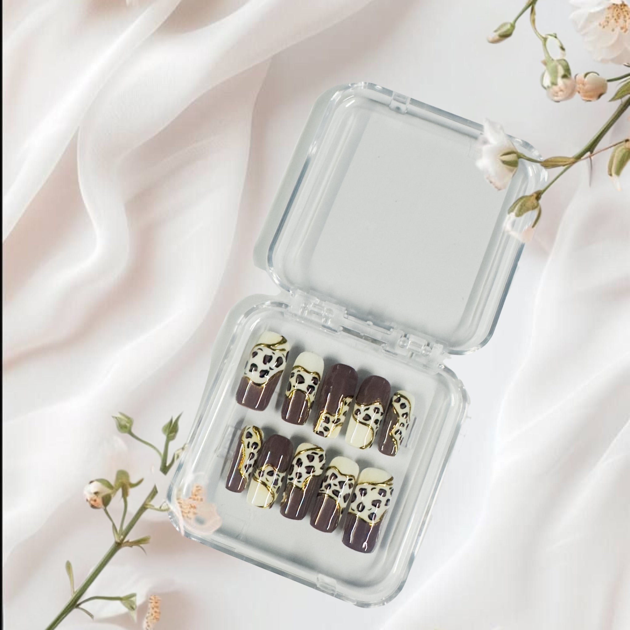 Wild Luxe – Glossora Leopard Print Press-On Nails with Gold Accent