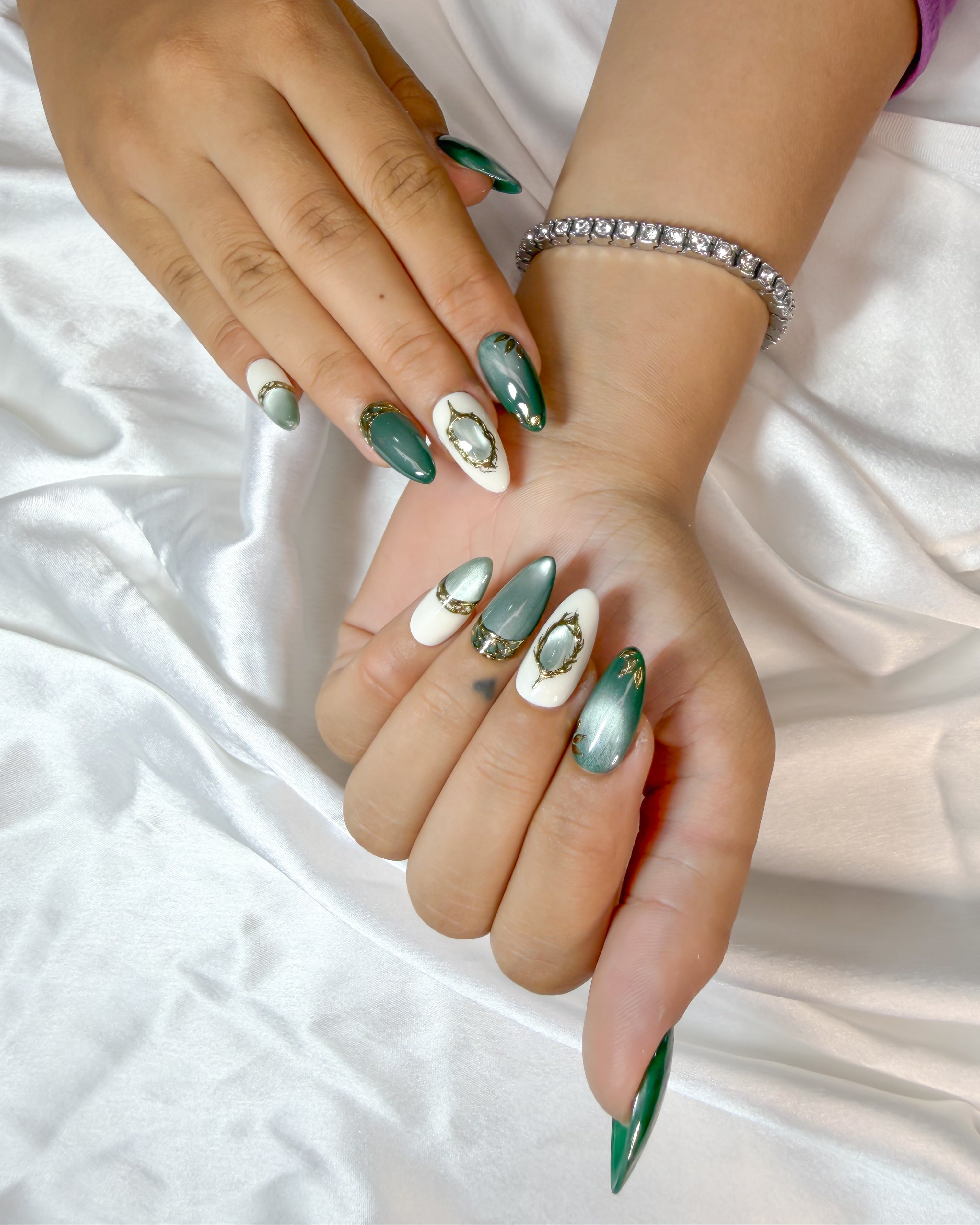 Luxe green foil handmade reusable press on nails
