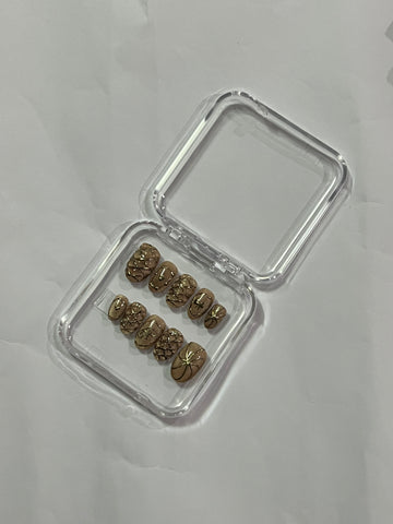 Bronze Luxe Elegance - 3D Textured Nail Art Set