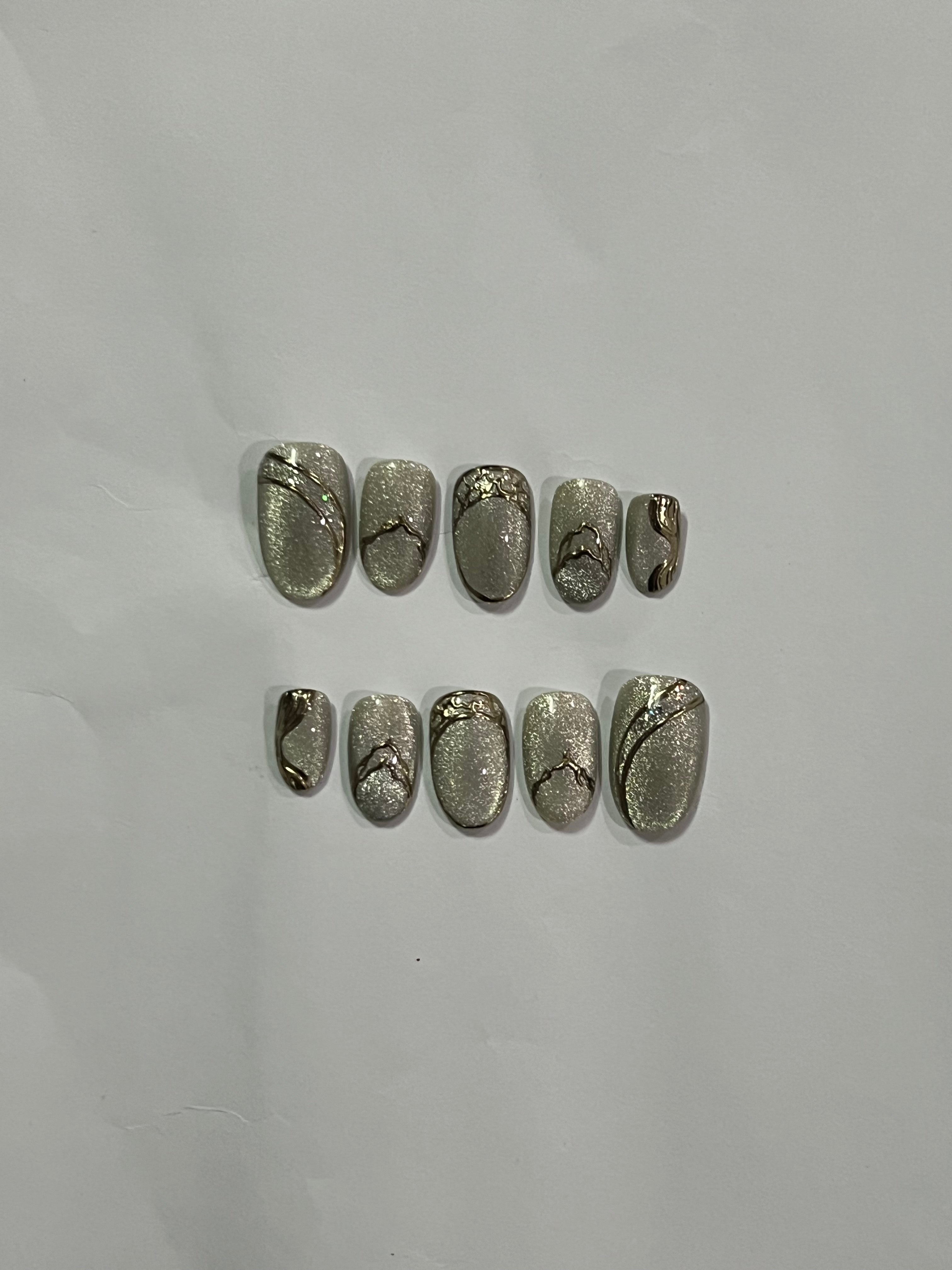 Lustre Vein Metallics