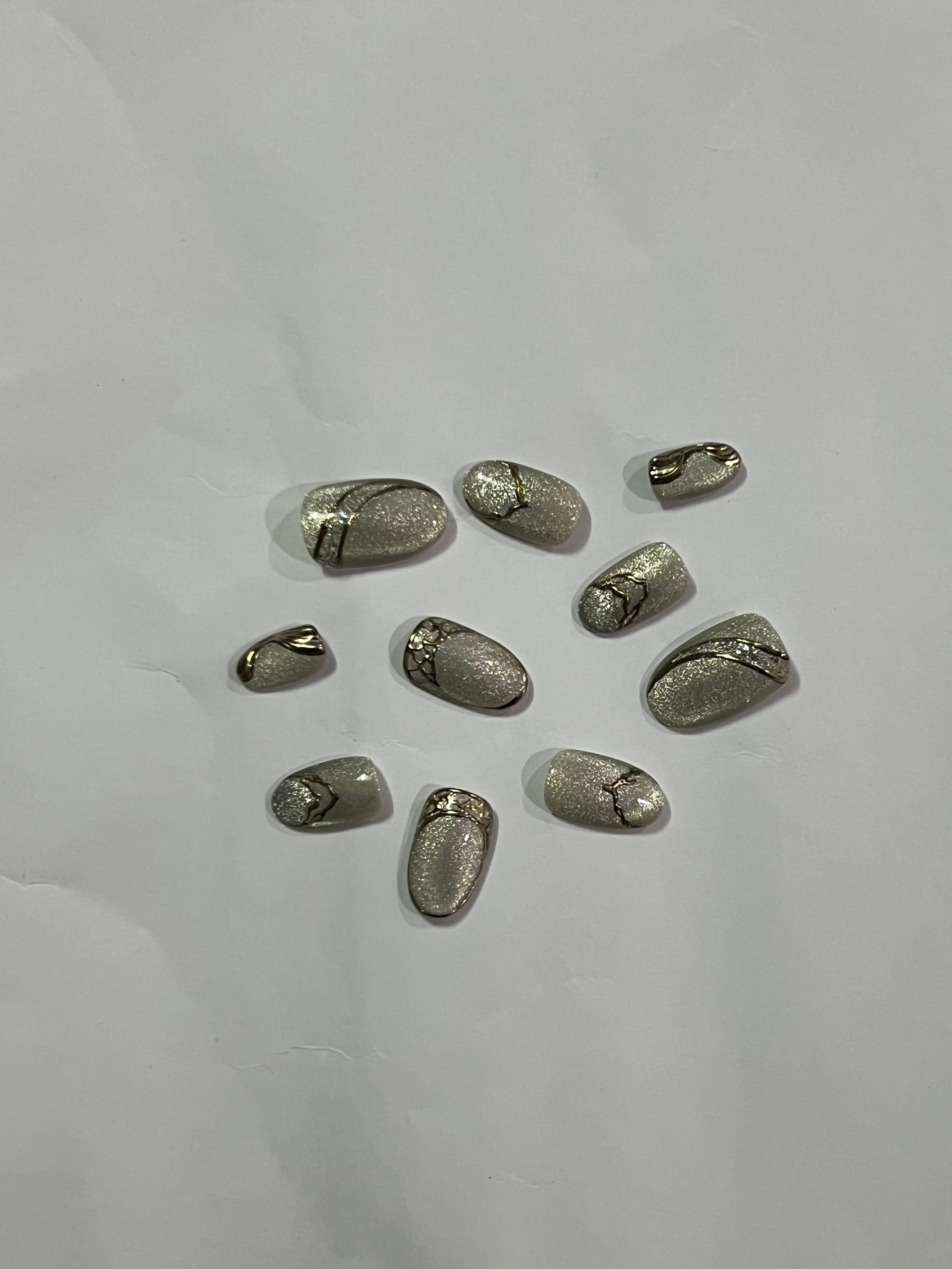 Lustre Vein Metallics