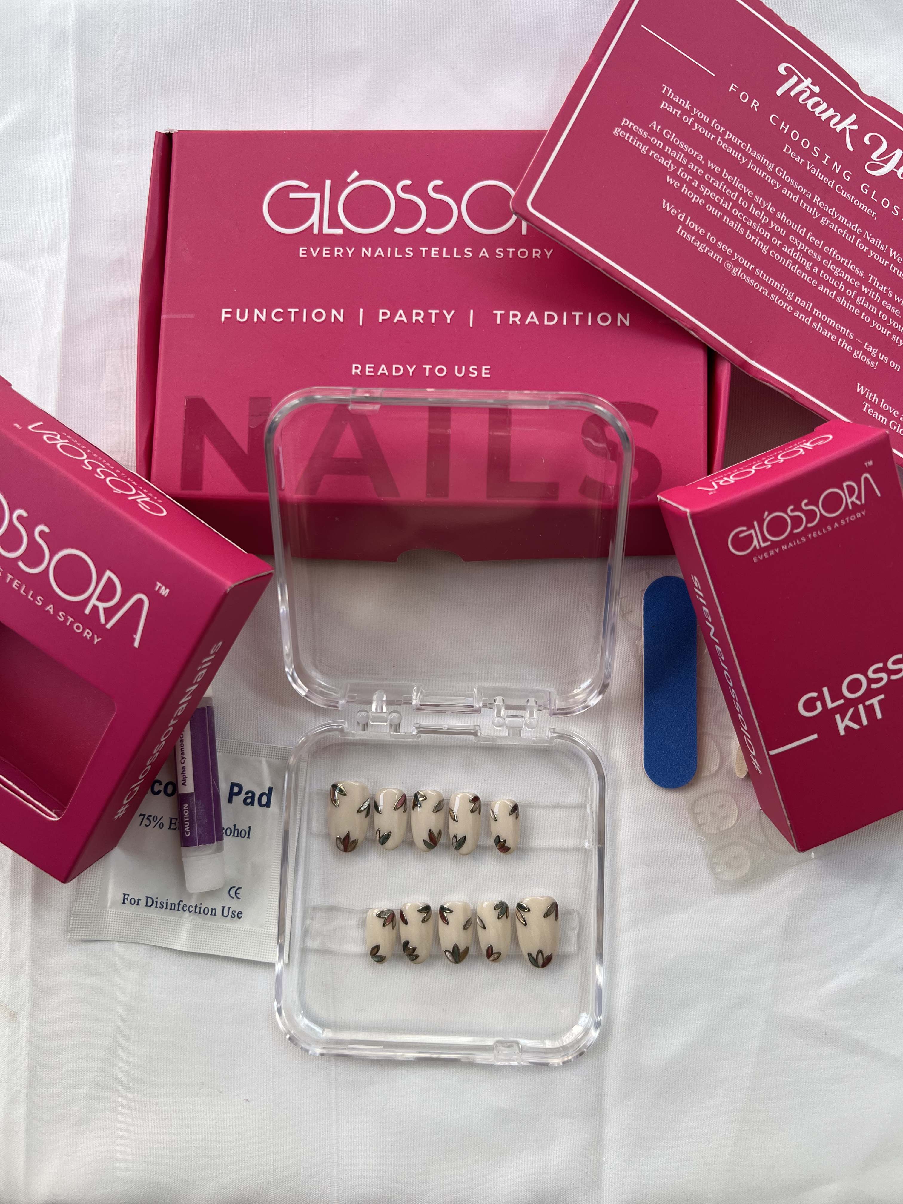 Bare Leaf Elegance Nails