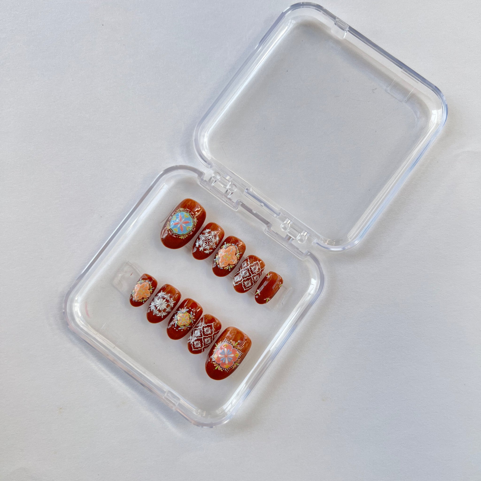 Frosted Knit Elegance Nails