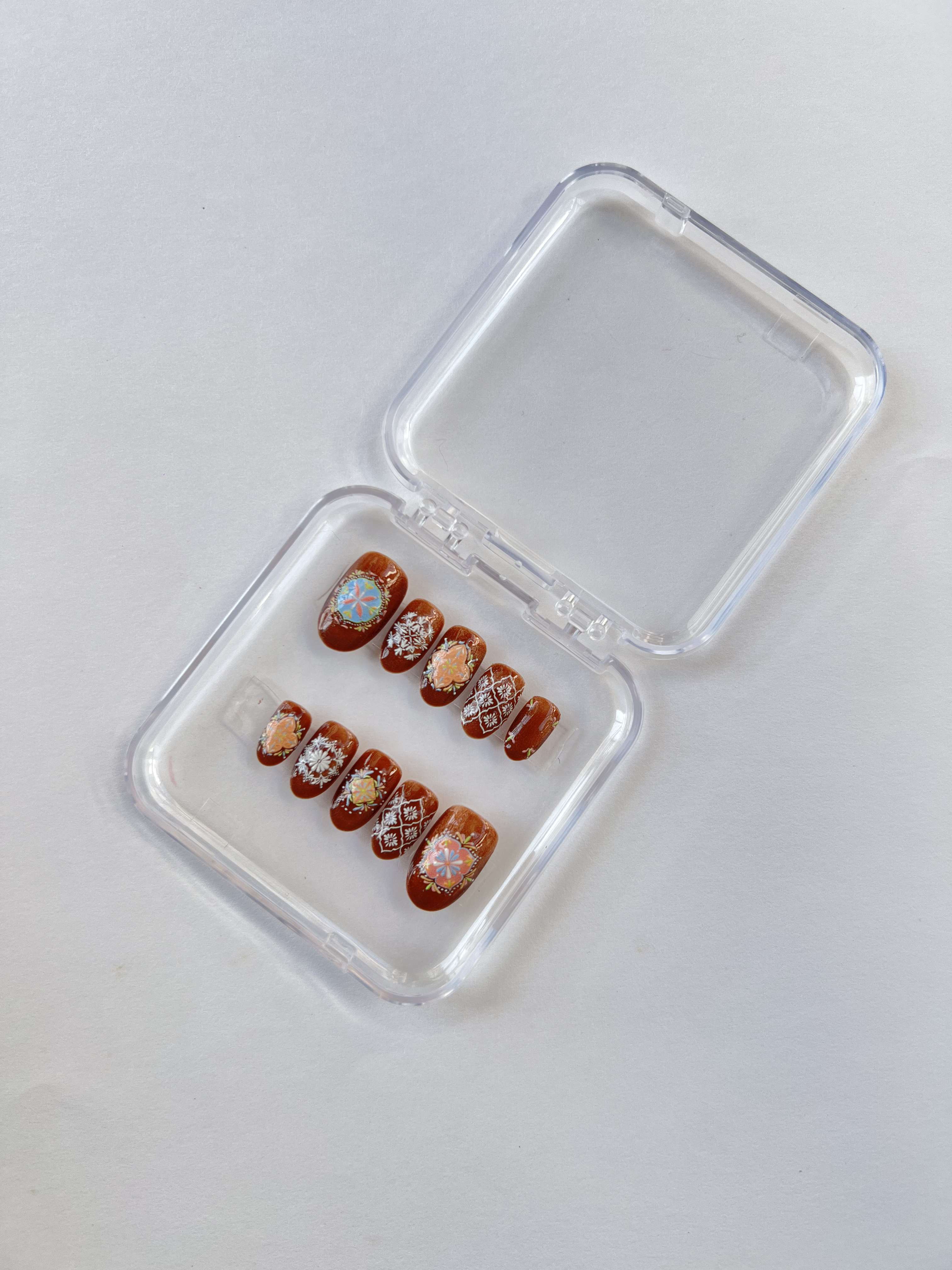 Frosted Knit Elegance Nails