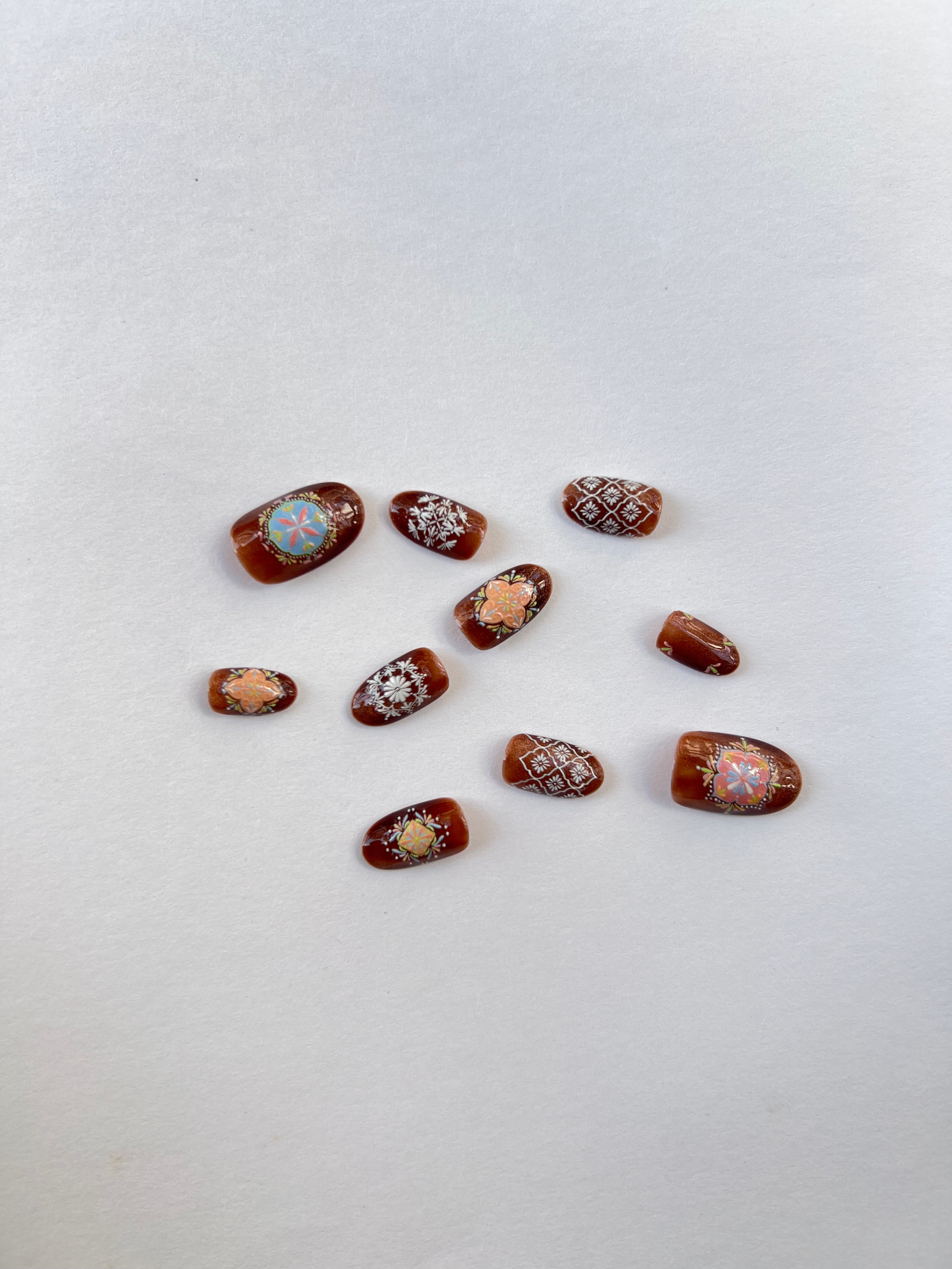 Frosted Knit Elegance Nails