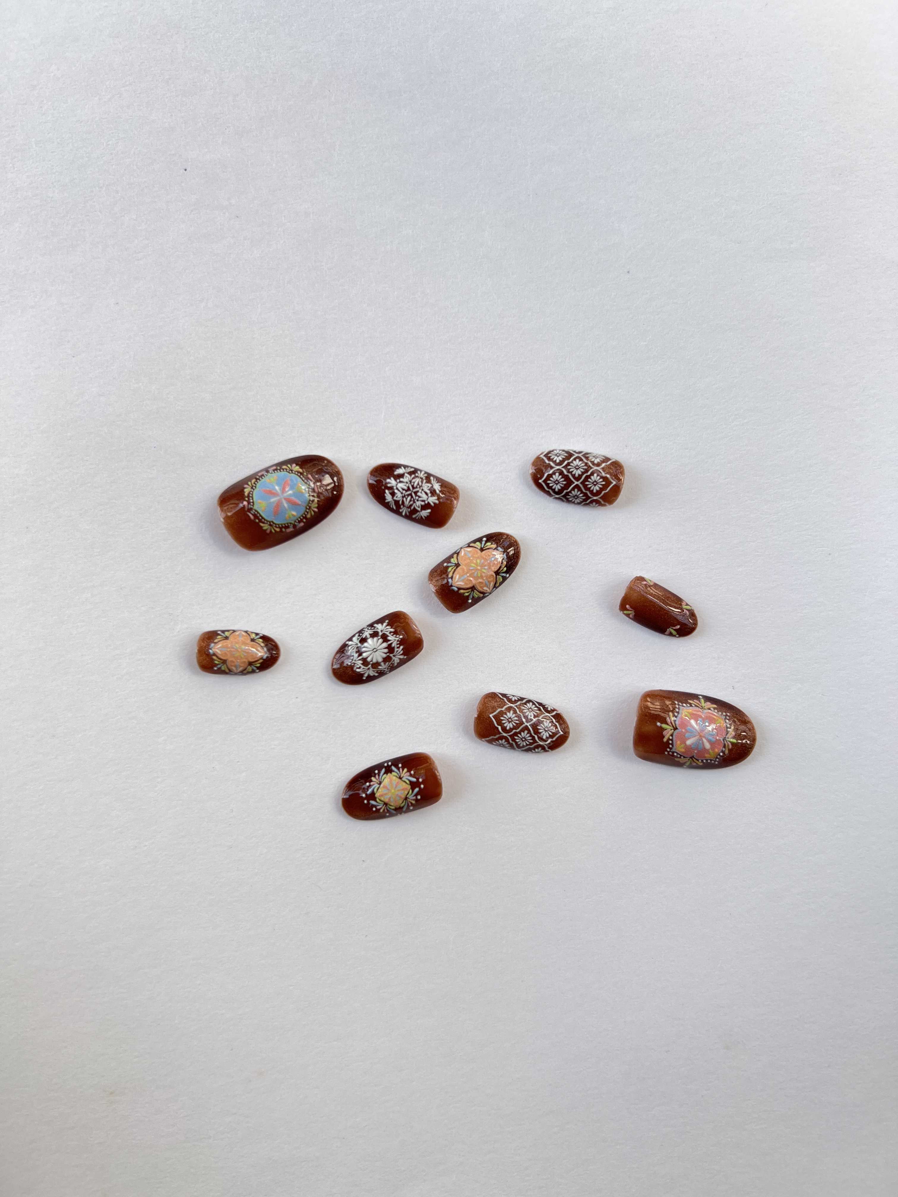 Frosted Knit Elegance Nails