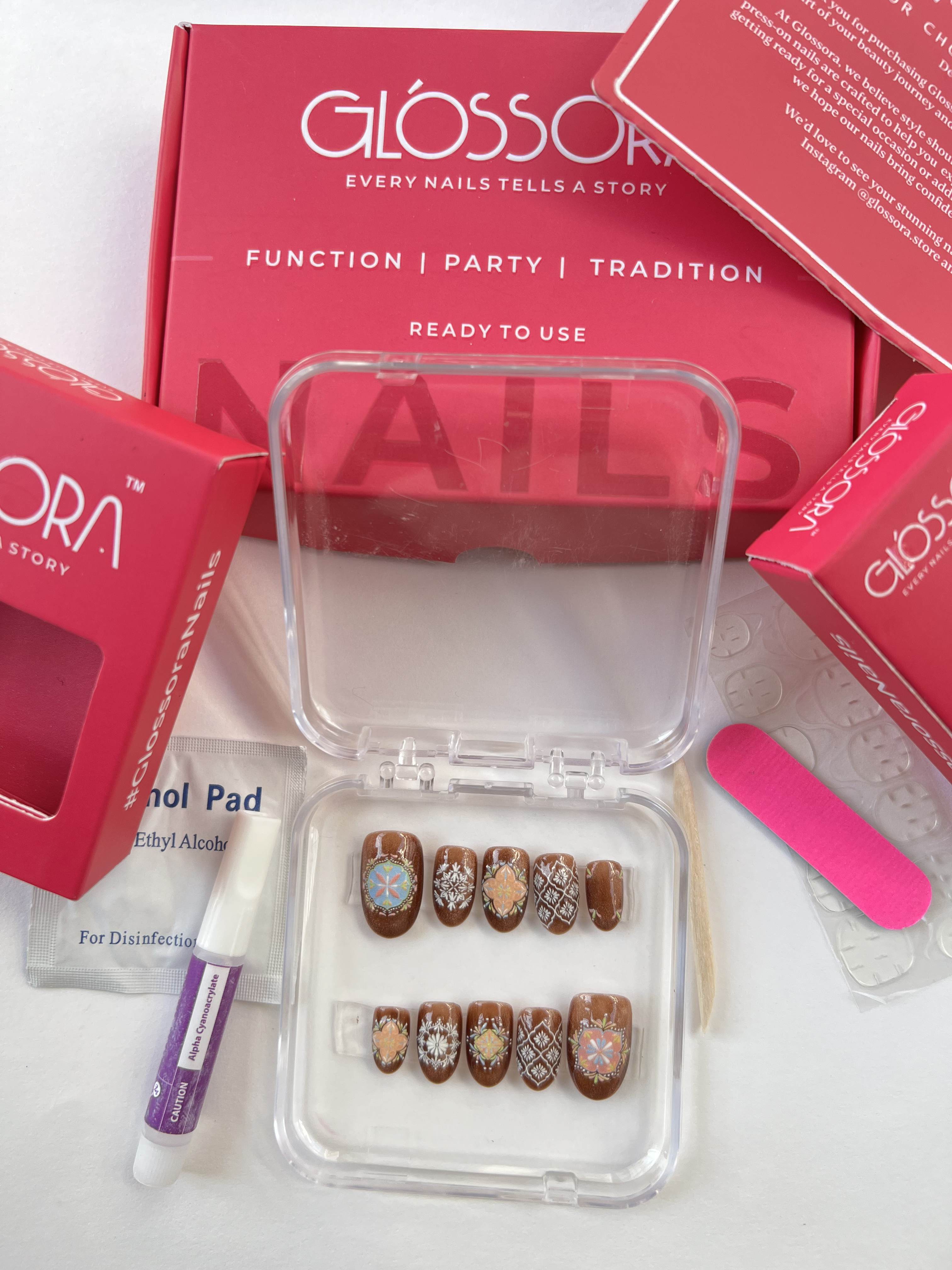 Frosted Knit Elegance Nails