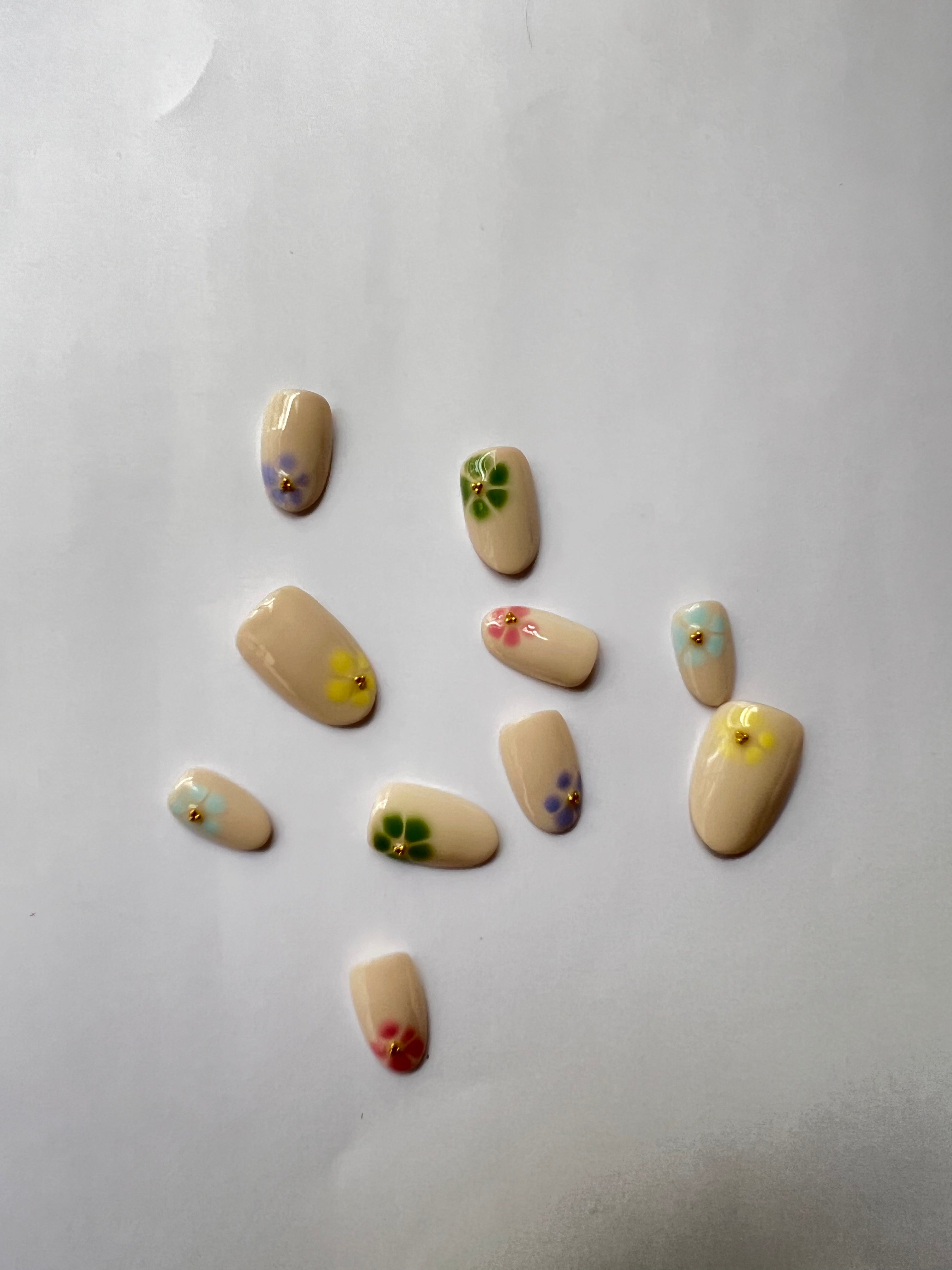 Pastel Floral Press-On Nails – Soft Spring Garden Design