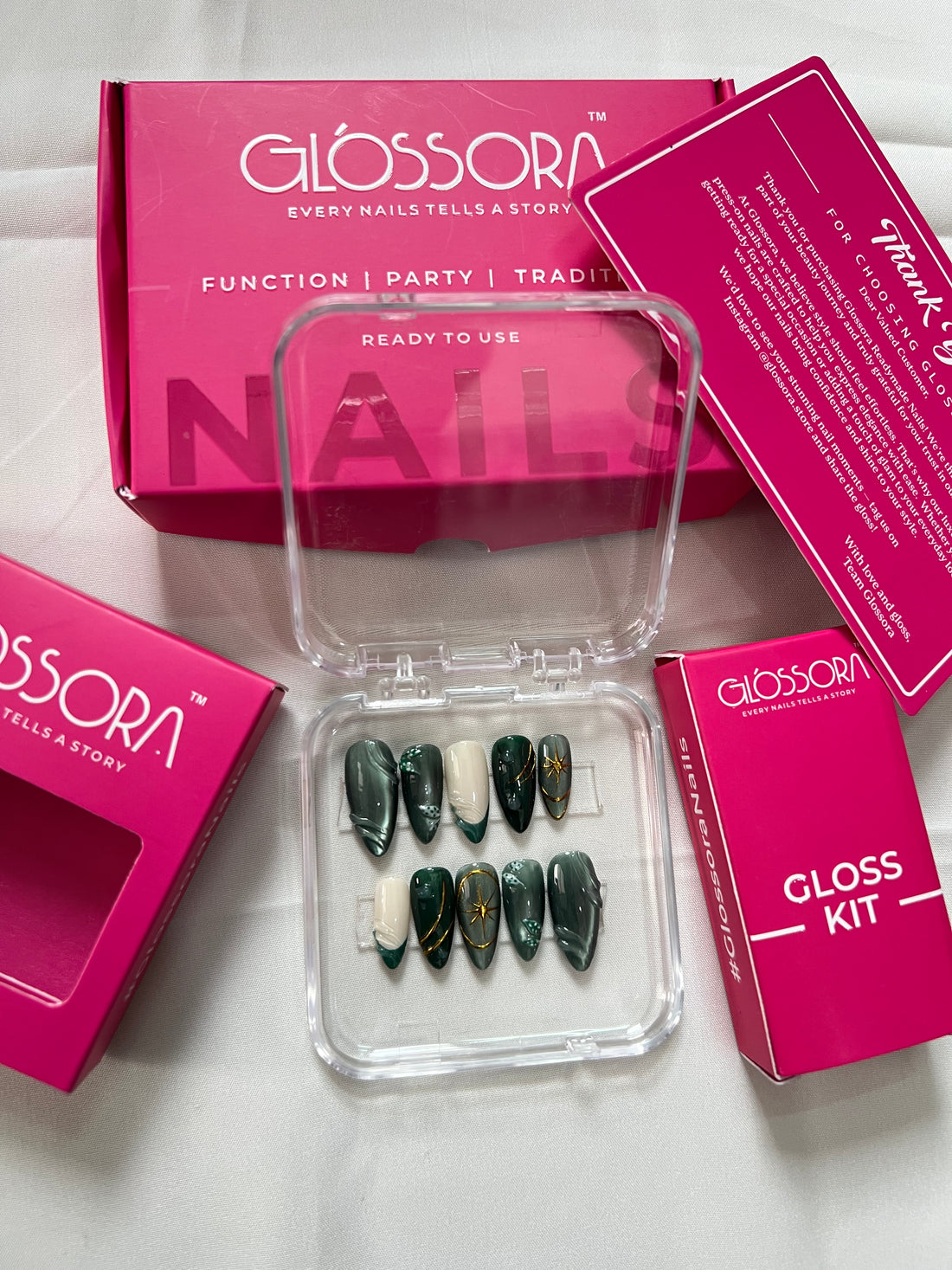 Emerald Marble Press-On Nails with Gold Foil – Luxe & Elegant