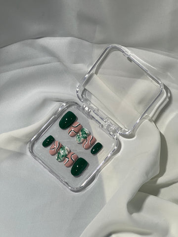 🌿 Emerald Swirl Marble Press-On Nails