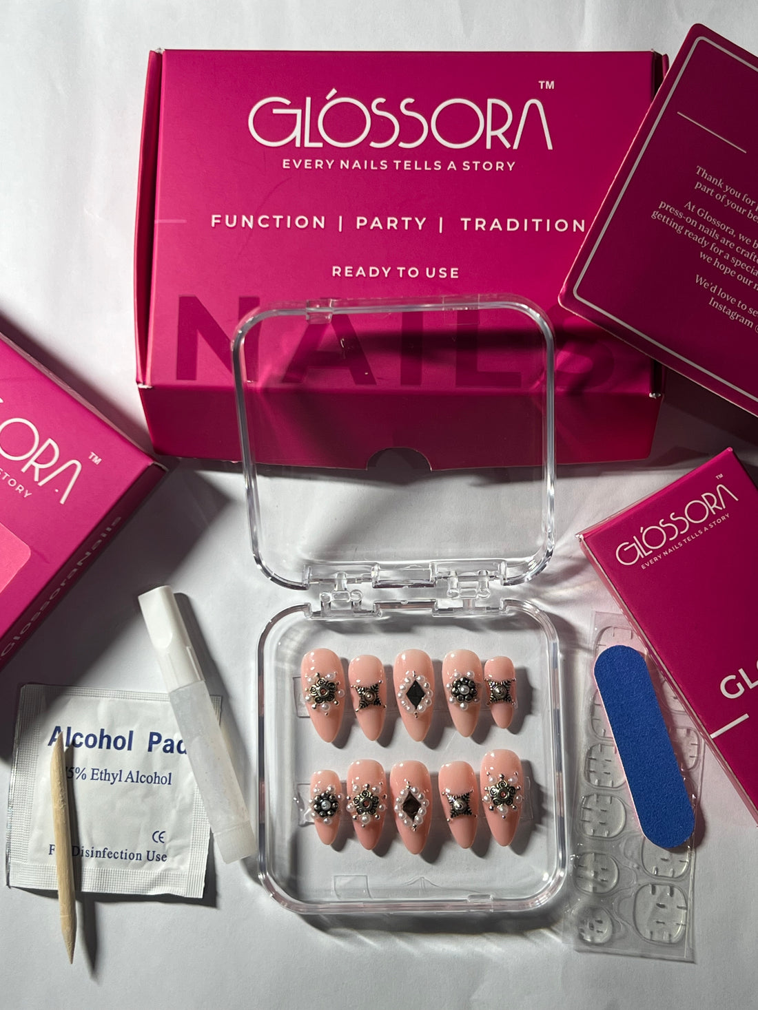 Vintage Luxe Charm Nails – Nude Pink Edition